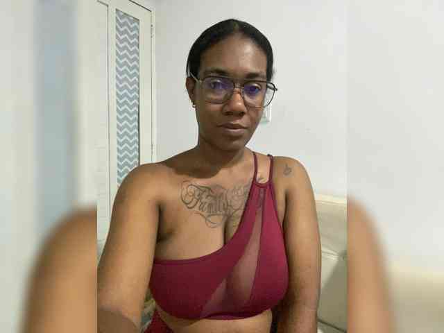 ReginaCorleone webcam