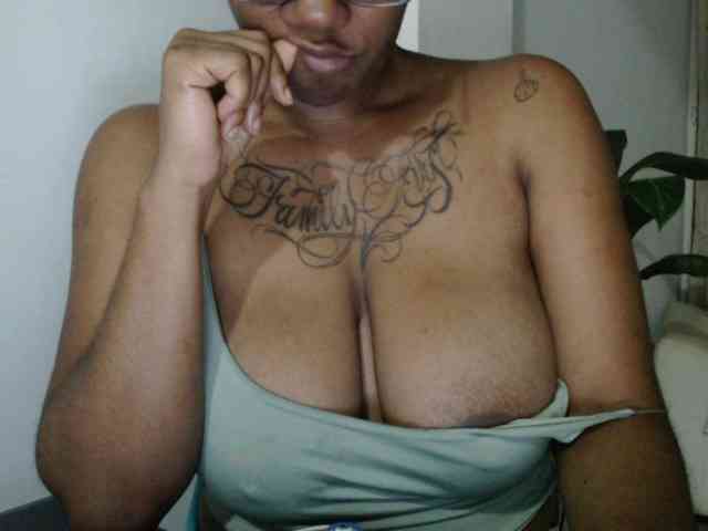 ReginaCorleone webcam
