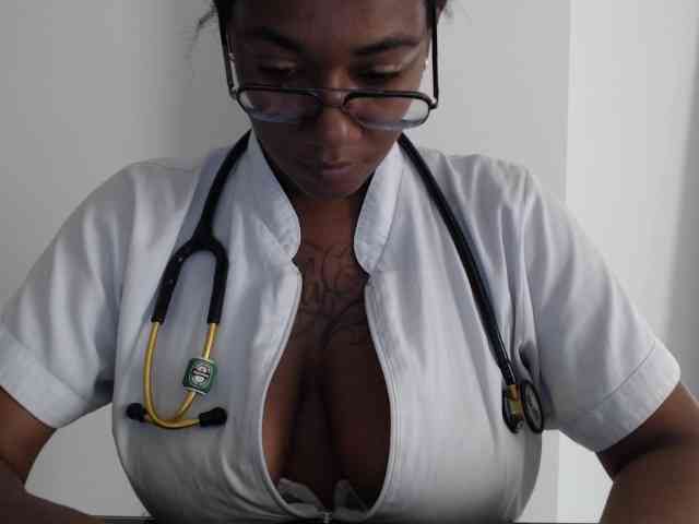 ReginaCorleone webcam