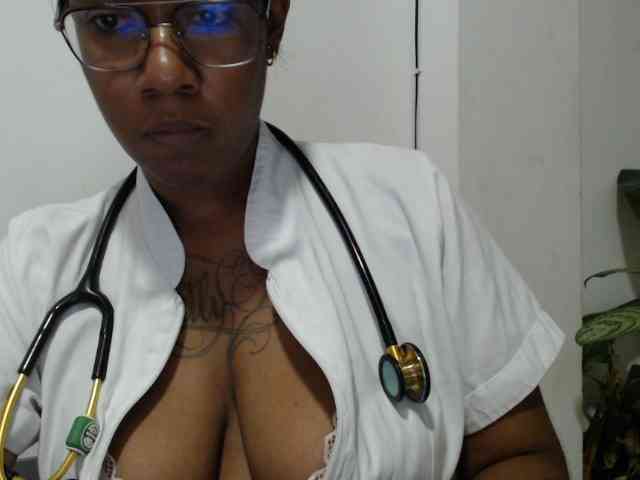 ReginaCorleone webcam