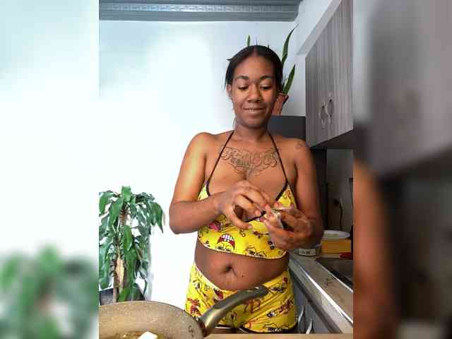 ReginaCorleone webcam