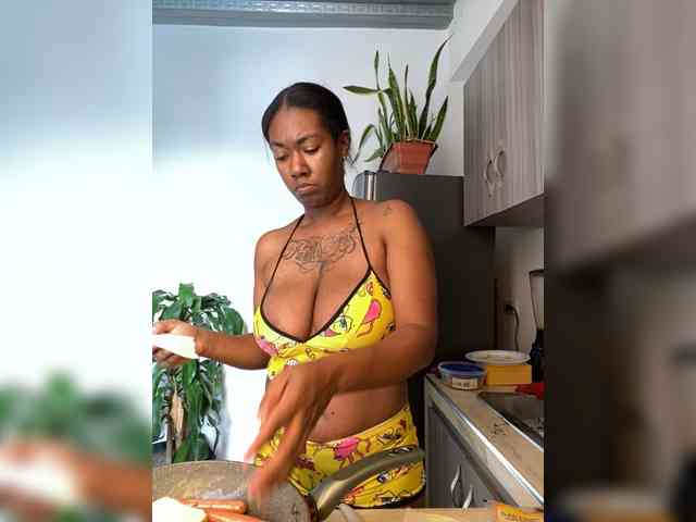 ReginaCorleone webcam