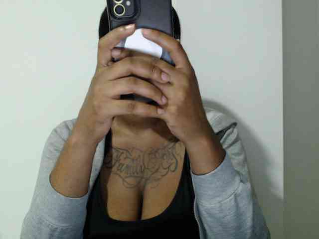 ReginaCorleone webcam