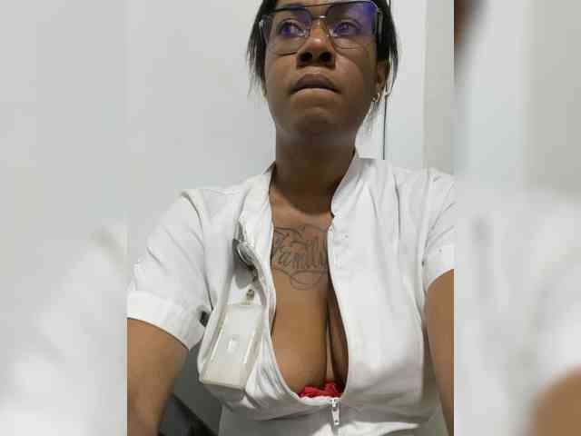 ReginaCorleone webcam