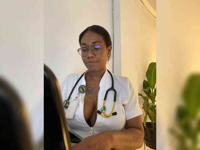 ReginaCorleone webcam