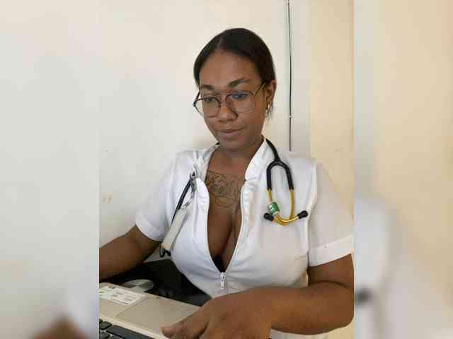 ReginaCorleone webcam