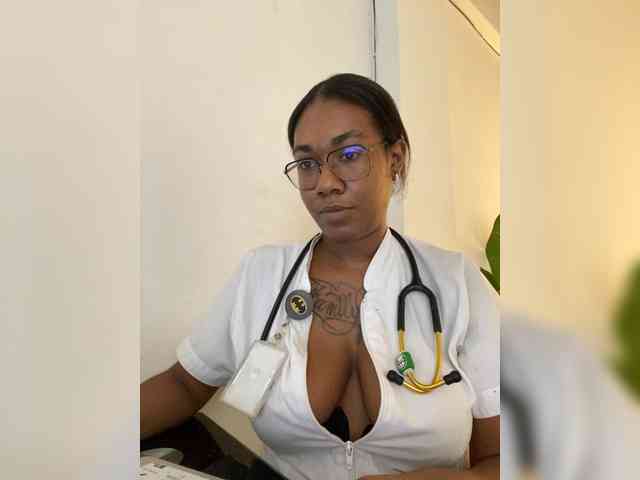 ReginaCorleone webcam