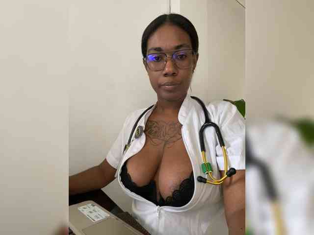 ReginaCorleone webcam