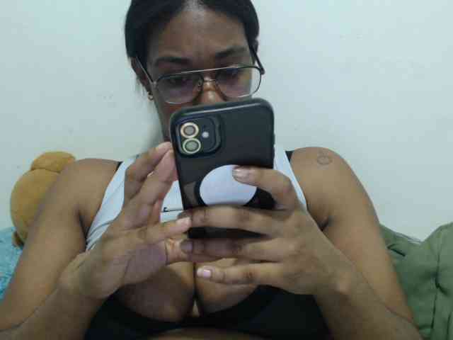 ReginaCorleone webcam