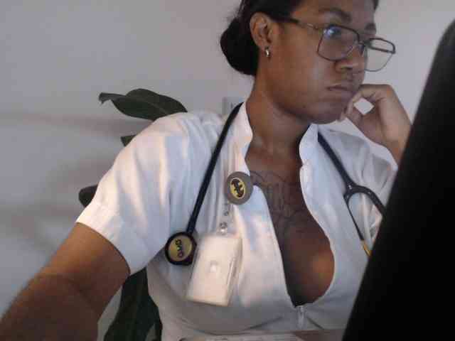 ReginaCorleone webcam