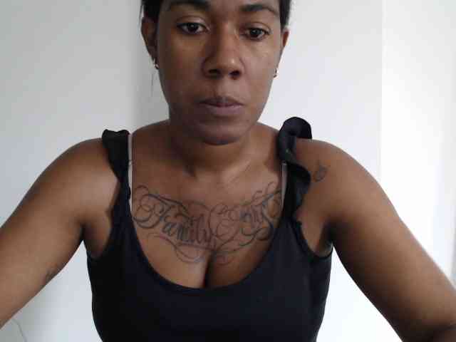 ReginaCorleone webcam