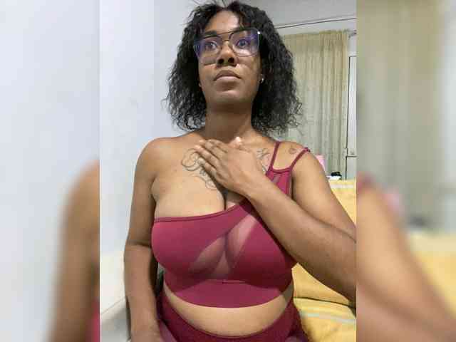 ReginaCorleone webcam