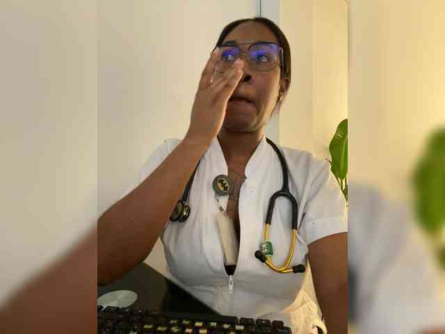 ReginaCorleone webcam