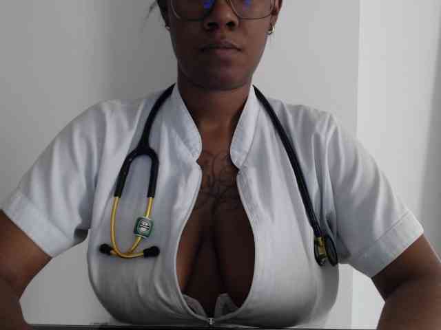 ReginaCorleone webcam
