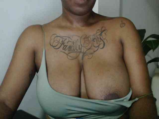 ReginaCorleone webcam