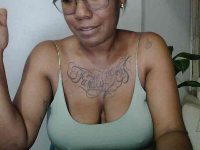 ReginaCorleone webcam