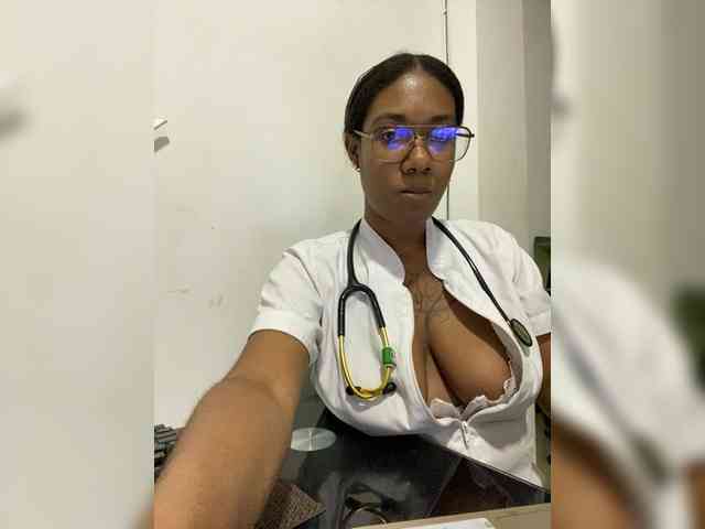 ReginaCorleone webcam
