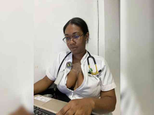 ReginaCorleone webcam
