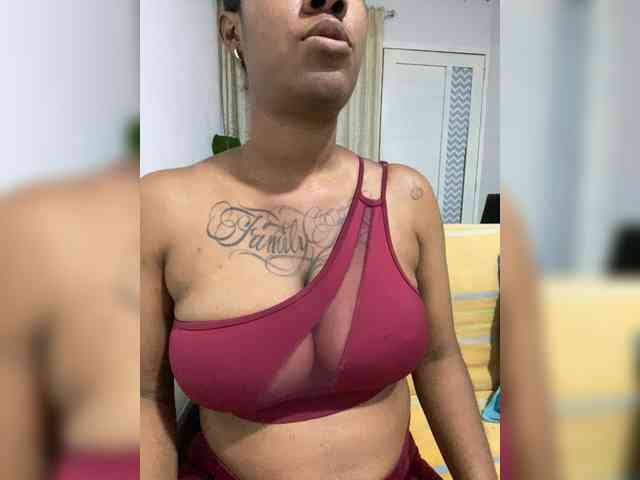 ReginaCorleone webcam