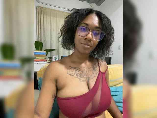 ReginaCorleone webcam
