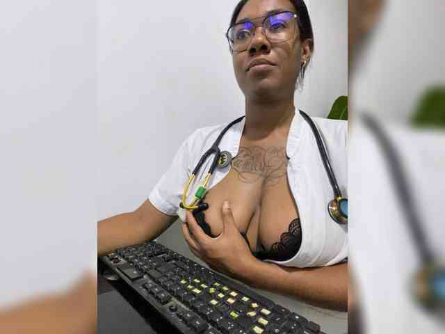 ReginaCorleone webcam