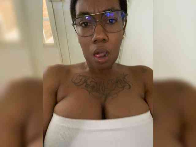 ReginaCorleone webcam