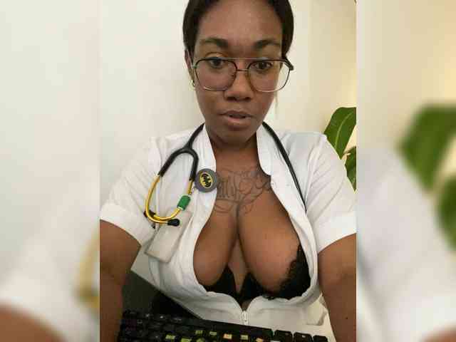 ReginaCorleone webcam