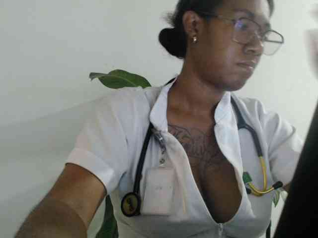 ReginaCorleone webcam