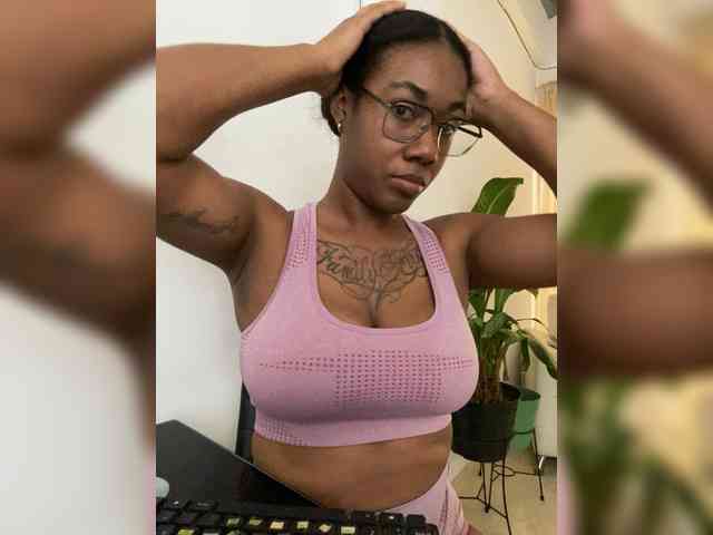ReginaCorleone webcam