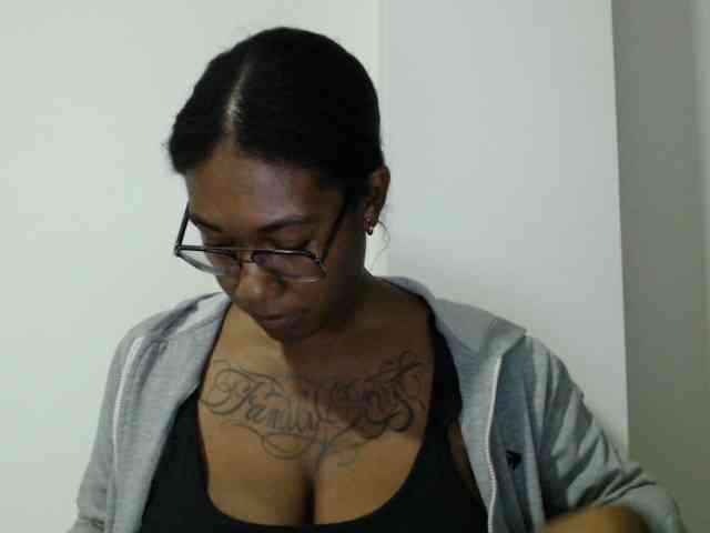 ReginaCorleone webcam