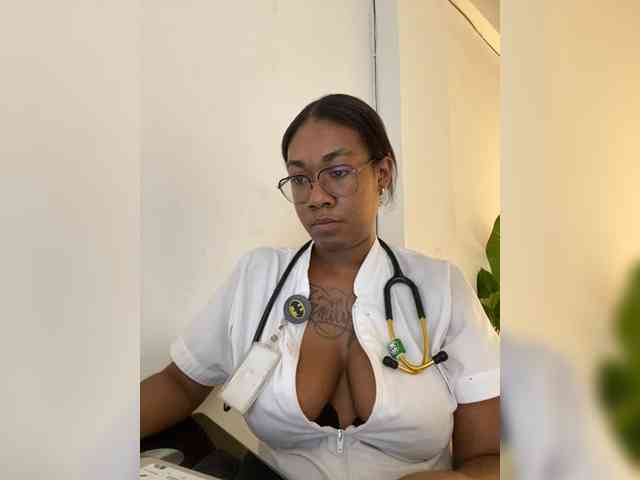 ReginaCorleone webcam