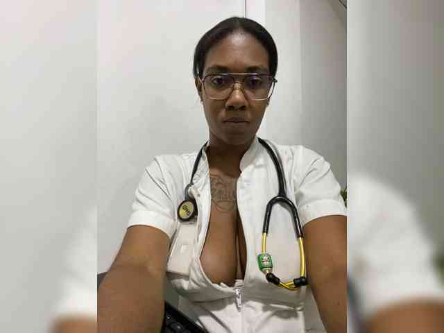 ReginaCorleone webcam