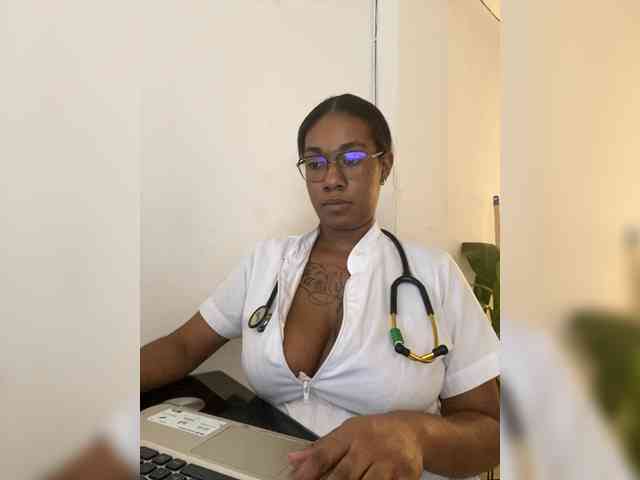 ReginaCorleone webcam