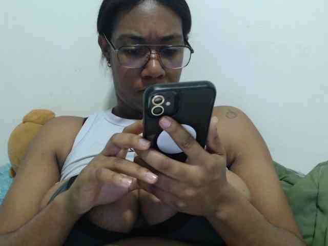 ReginaCorleone webcam