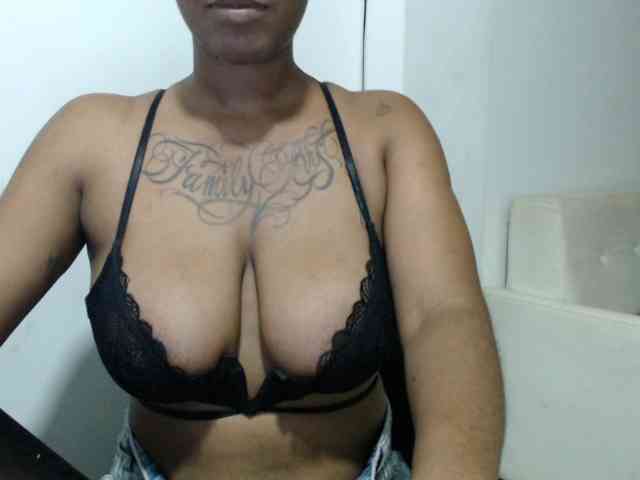 Modèle: ReginaCorleone