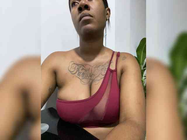 ReginaCorleone webcam