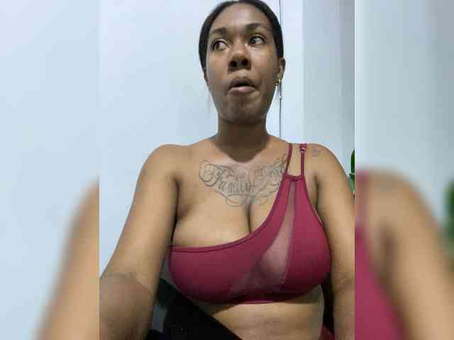 ReginaCorleone webcam