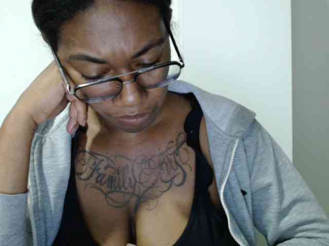 ReginaCorleone webcam