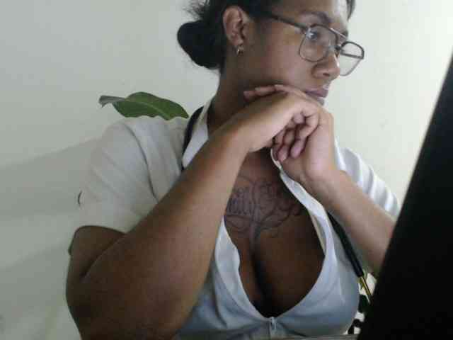 ReginaCorleone webcam