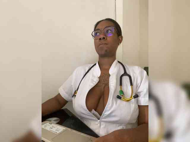 ReginaCorleone webcam