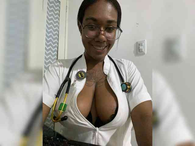 ReginaCorleone webcam