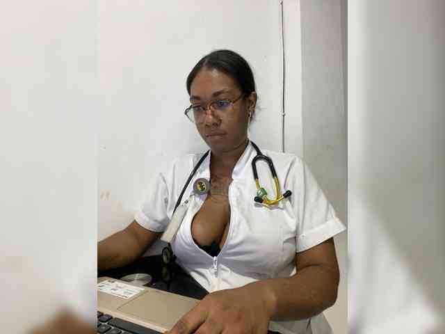 ReginaCorleone webcam