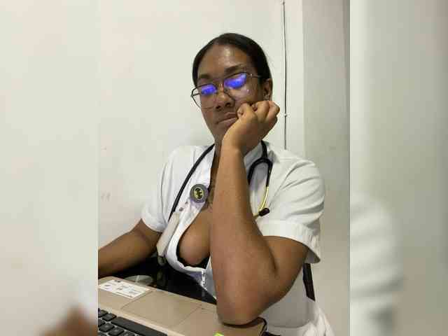 ReginaCorleone webcam