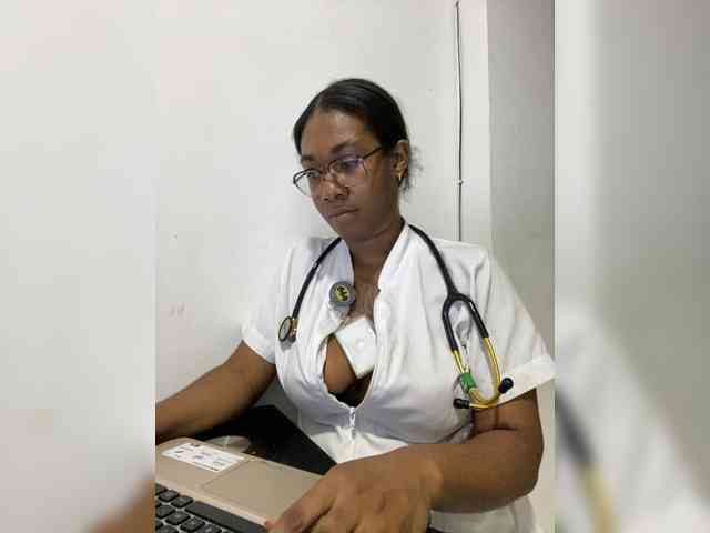 ReginaCorleone webcam