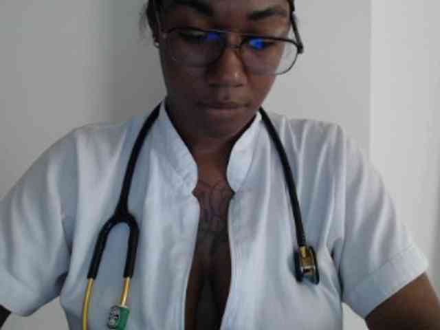ReginaCorleone webcam