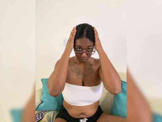 ReginaCorleone webcam