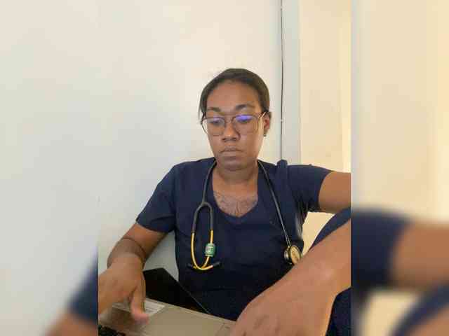ReginaCorleone webcam