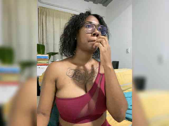 ReginaCorleone webcam