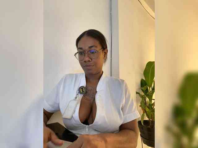 ReginaCorleone webcam