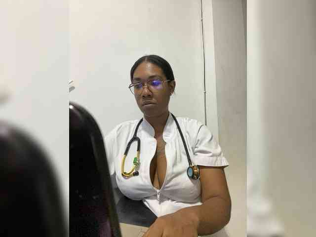 ReginaCorleone webcam